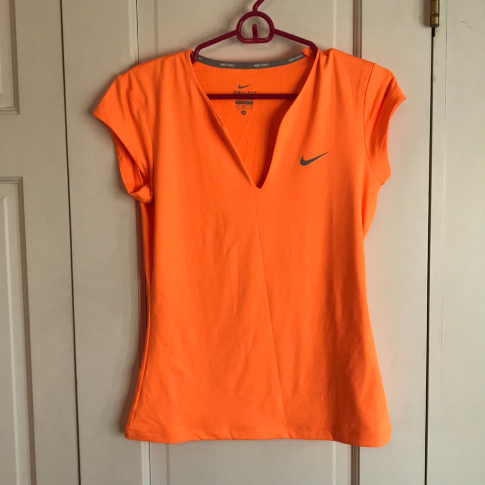 Set of 2 neon Nike tennis shirts